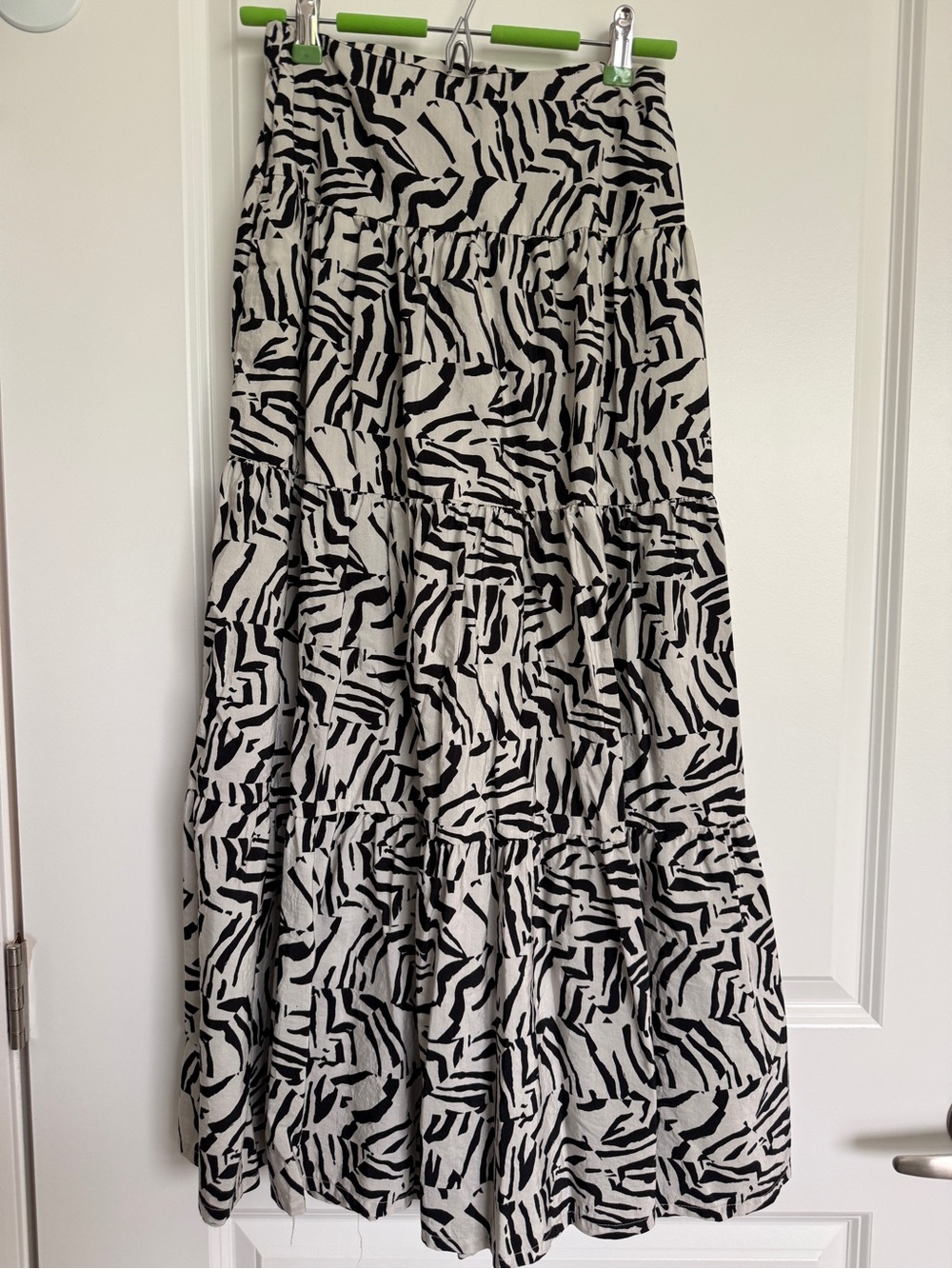 Black and White Printed Two-Piece Set | Zebra Two-Piece Crop Top and Skirt Set - Picture 3 of 4